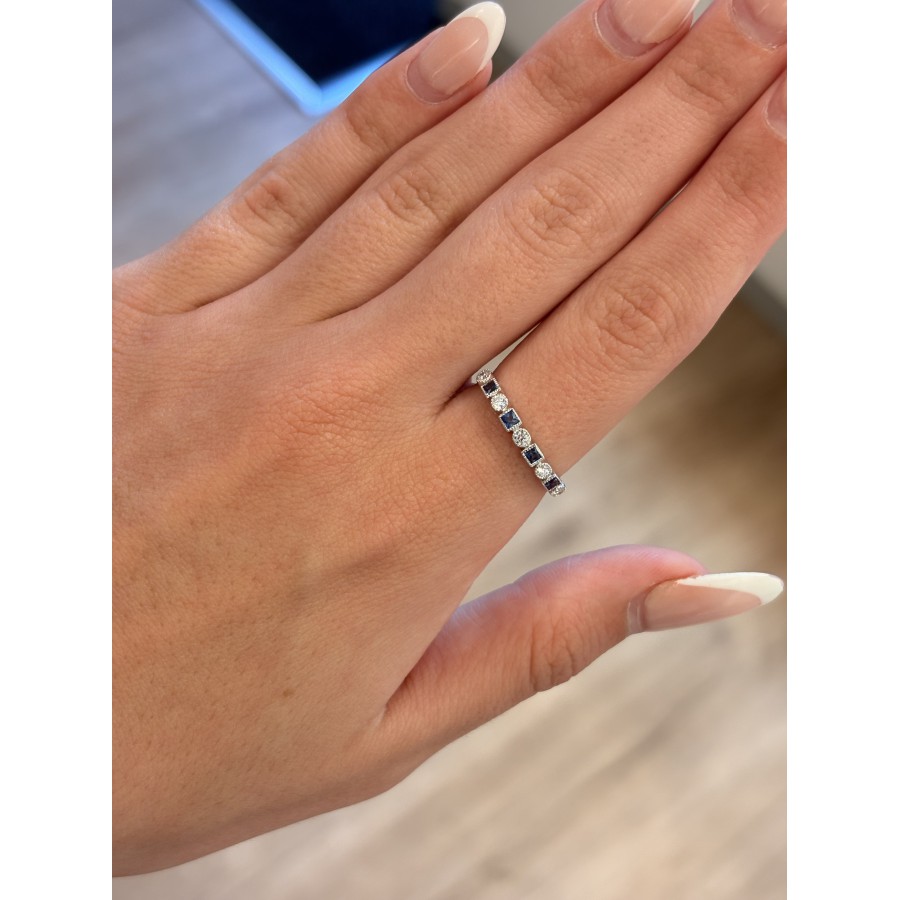 Anillo Oro Blanco y Zafiros